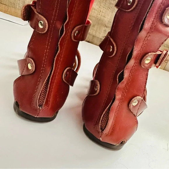 Steve Madden Penna Gladiator Sandals - Picture 9 of 11